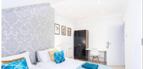 Fantastic apartment with views & parking
